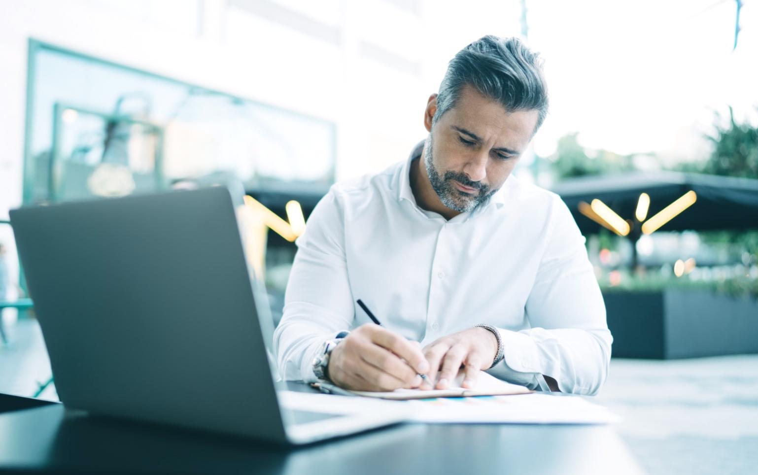 Proceso de formación transparente y estructurado